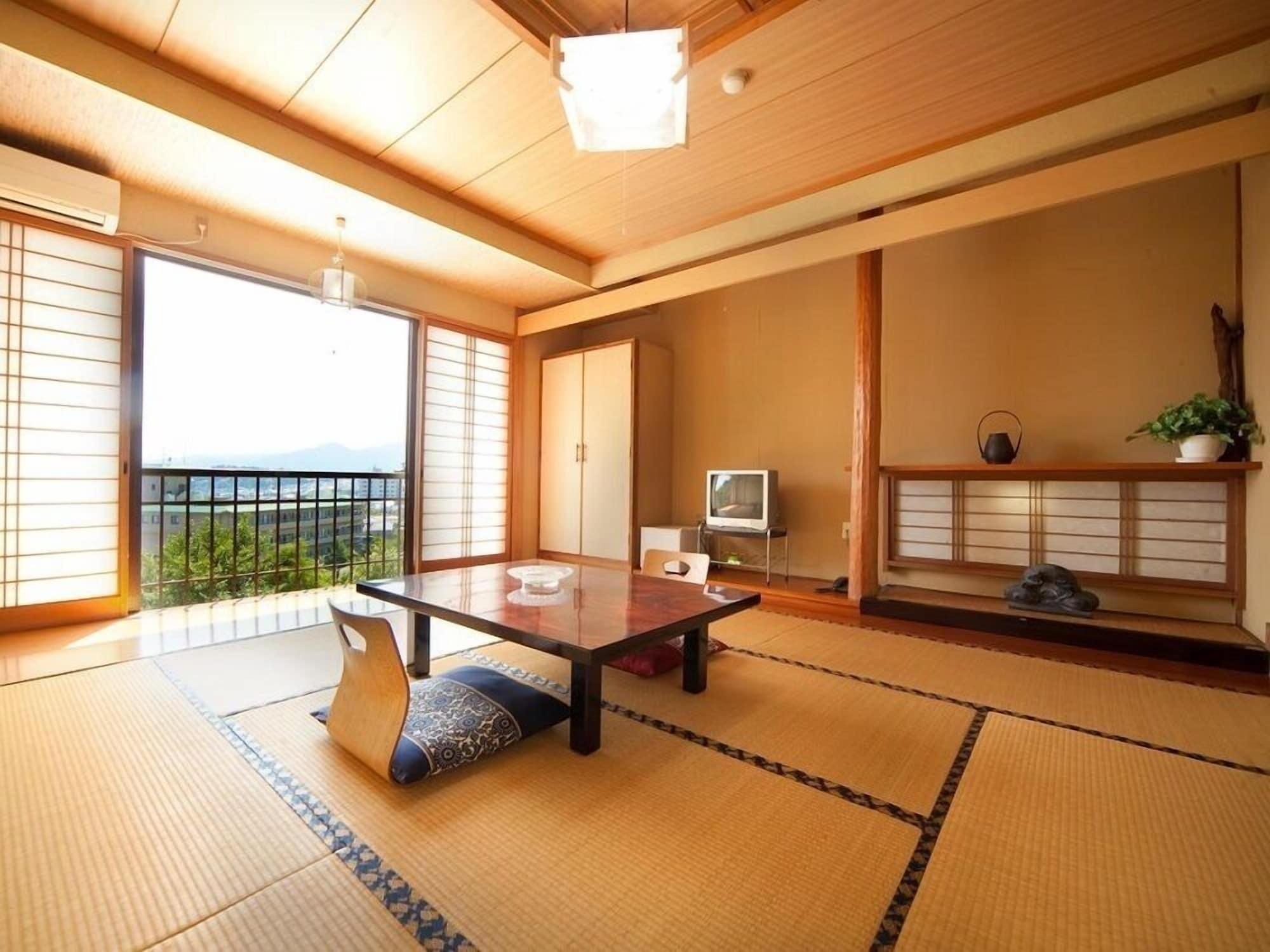 Yumoto Miyoshi Hotel Бепу Екстериор снимка